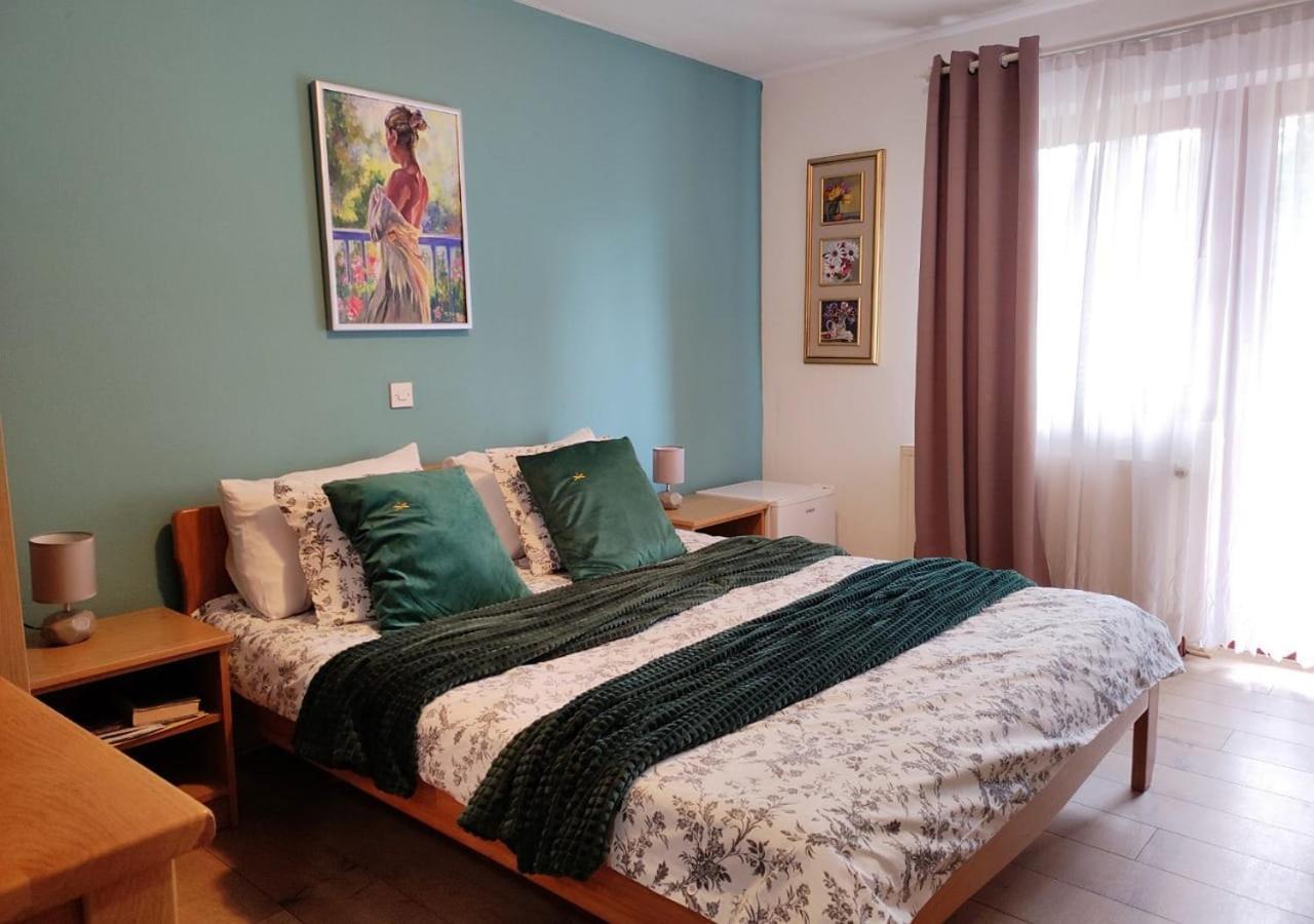 House Katja Otel Jezerce Oda fotoğraf