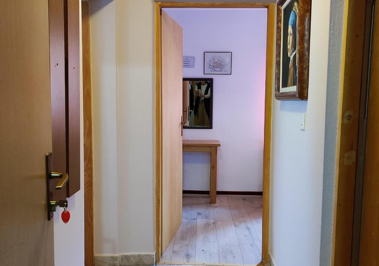 House Katja Otel Jezerce Oda fotoğraf