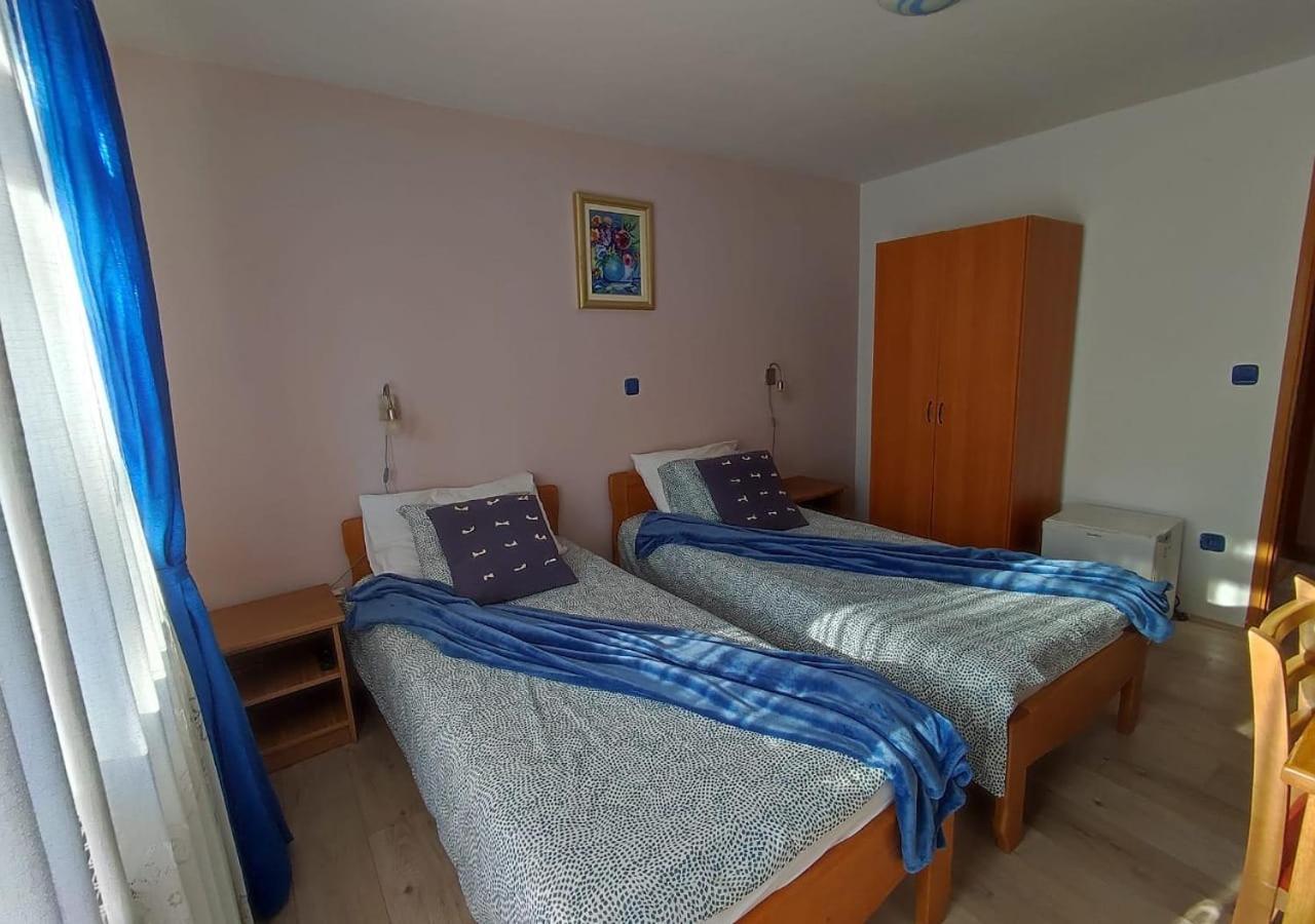 House Katja Otel Jezerce Oda fotoğraf