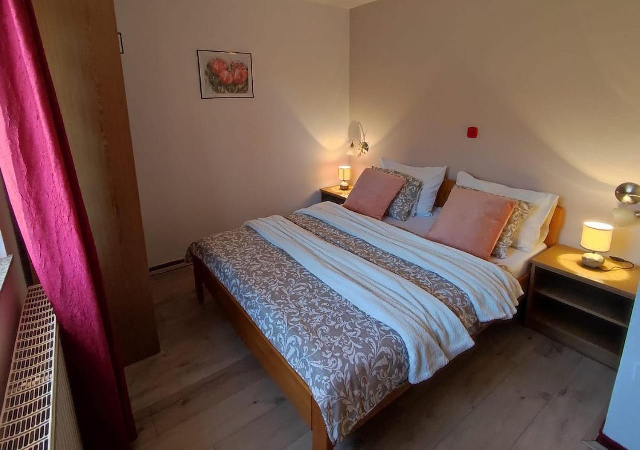 House Katja Otel Jezerce Oda fotoğraf