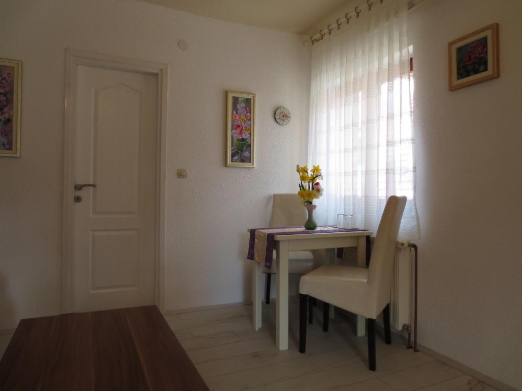 House Katja Otel Jezerce Dış mekan fotoğraf
